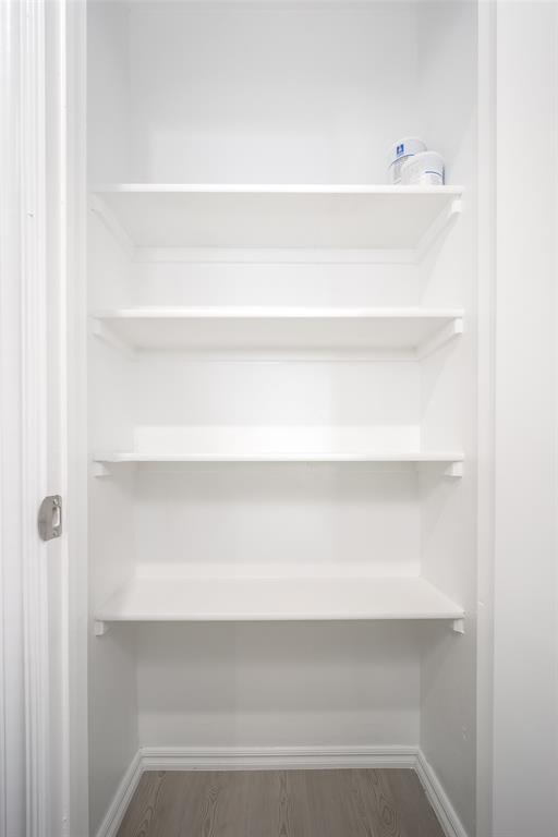 Building Photo - 2023 Delphine Dr