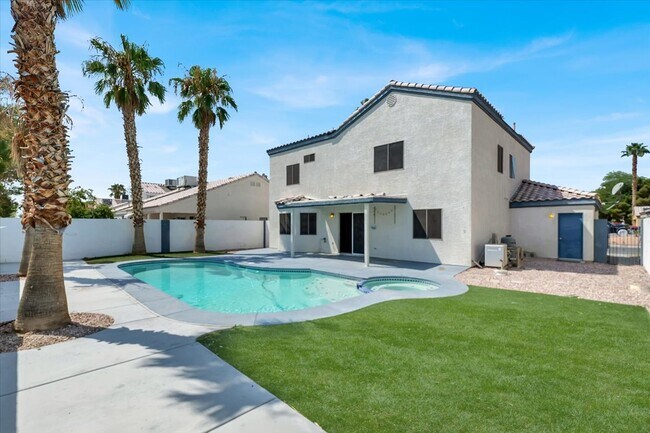 Building Photo - 4646 Spruce Oak Dr