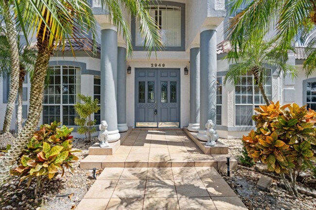 Building Photo - 2-Story pool home in The Fairways of Hunters Creek