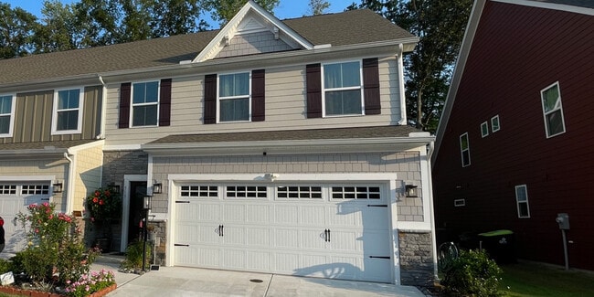 Building Photo - 515 Eldridge Ln