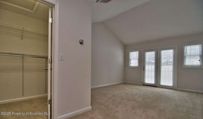 Building Photo - 803 Ohenry Close Sec 1