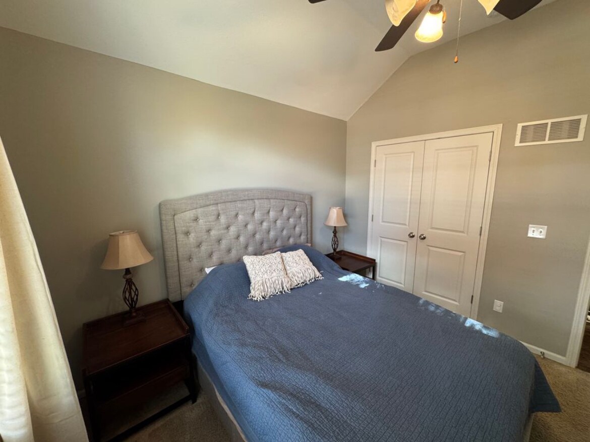 Building Photo - 1380 Stone Creek Dr