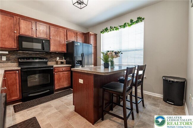 Building Photo - 2512 Gila Dr