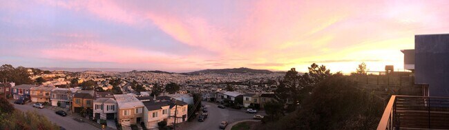 Building Photo - 3BR/2BA | Unobstructed Panoramic Views | Live Above the Fog | Intentional Living
