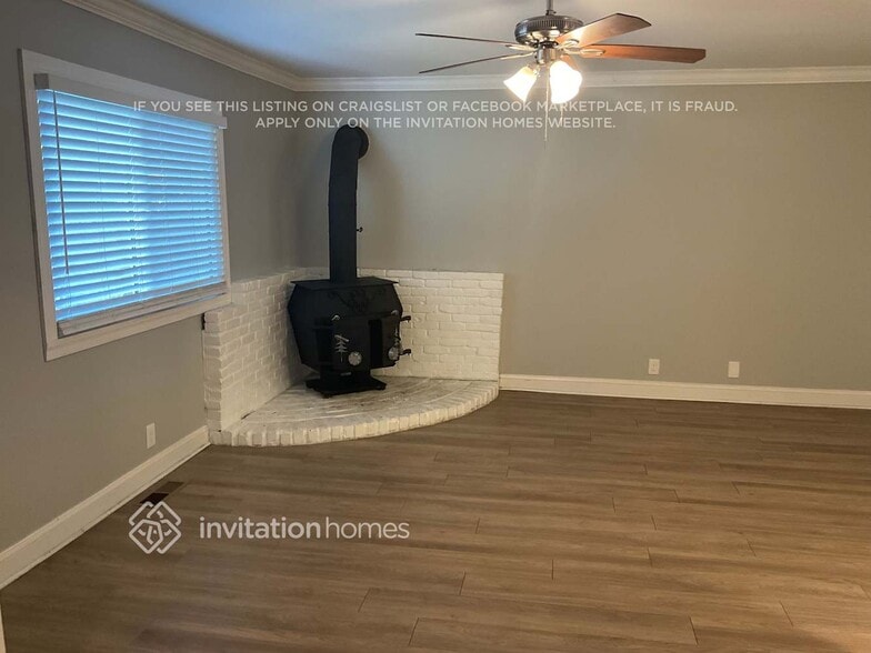 Building Photo - 890 Idlewild Dr
