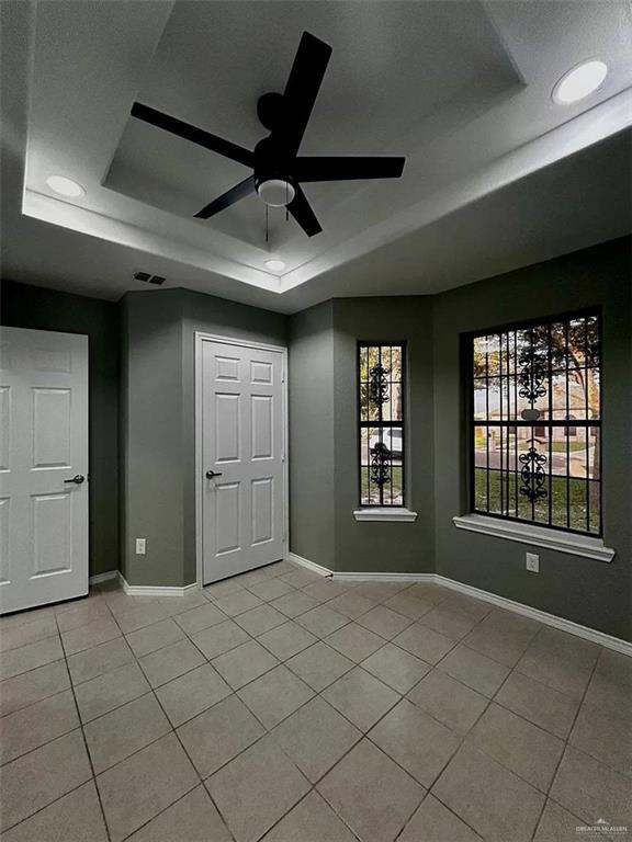 Building Photo - 24 Whitewing Dr