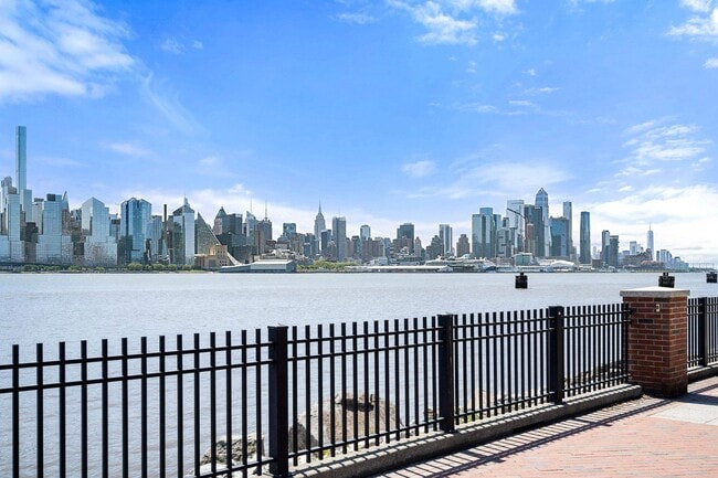 Building Photo - 500 Fulton Ct