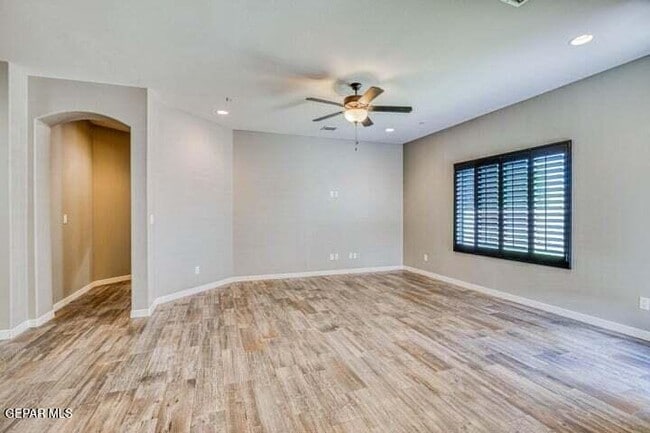 Building Photo - 13197 Hazy