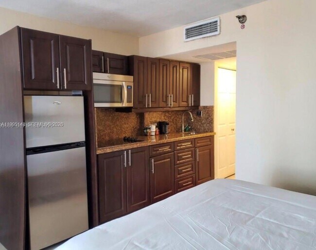 Building Photo - 19201 Collins Ave