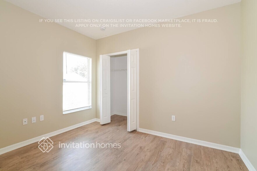 Building Photo - 910 Cumberland Dr