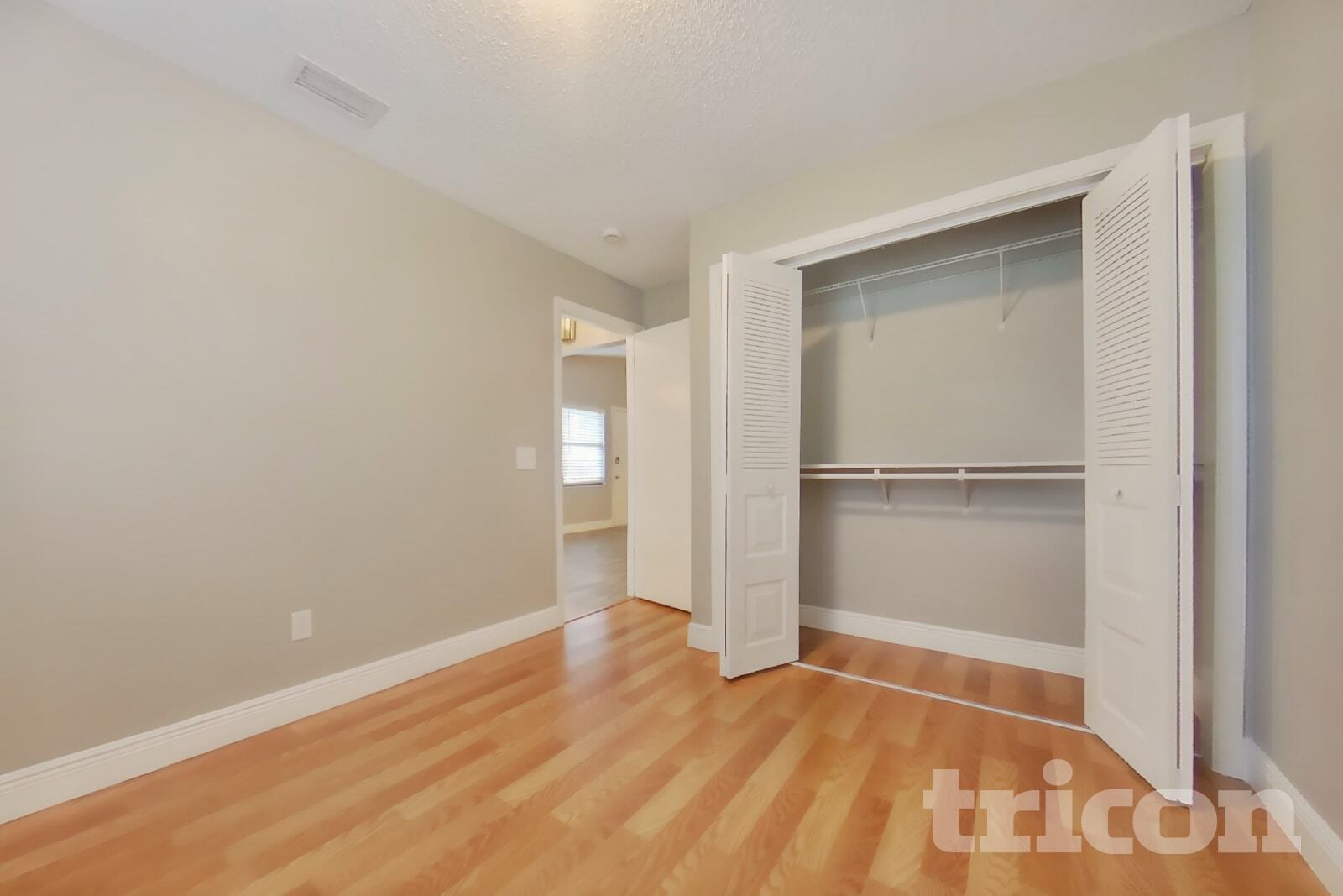 Building Photo - 12449 Blue Heron Way