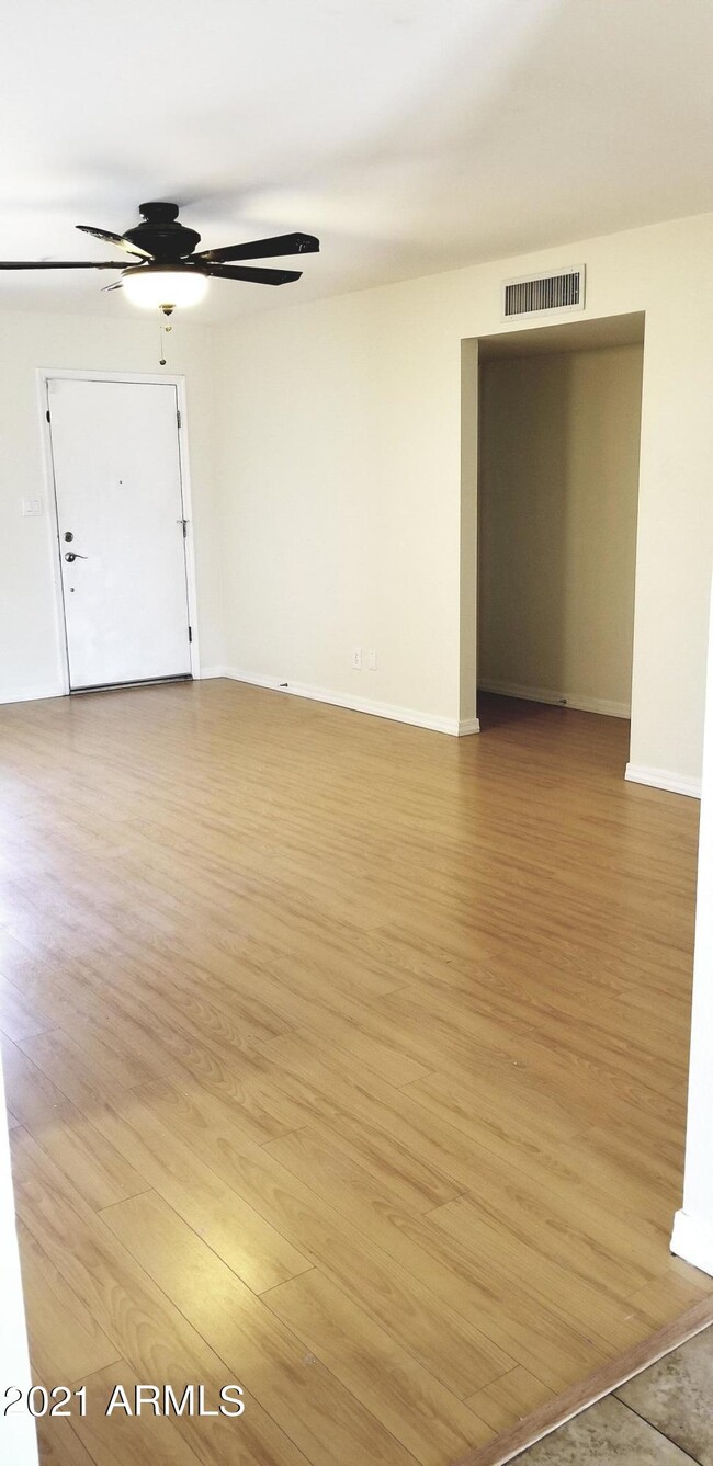 Building Photo - 3825 W Libby St