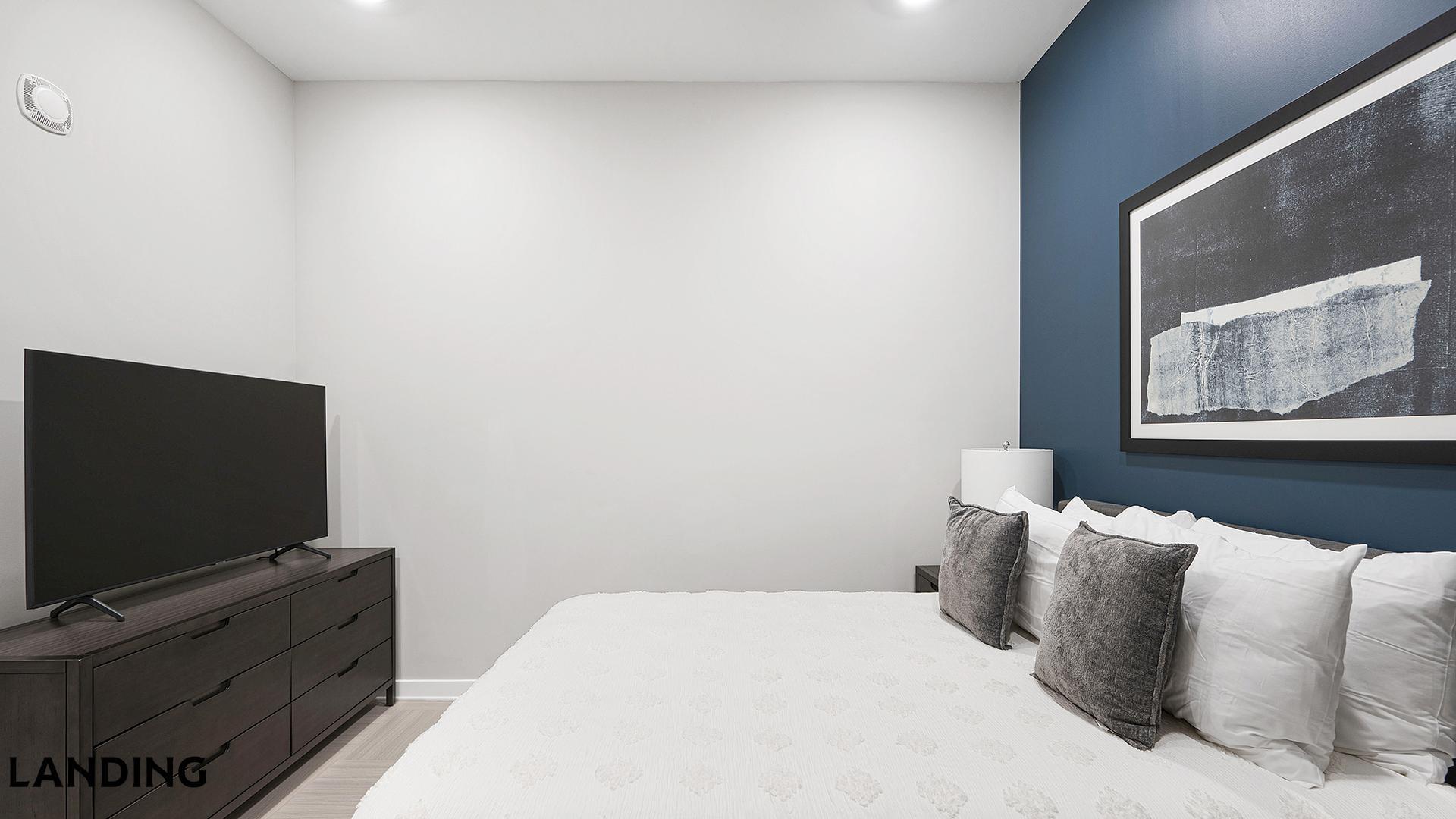 Building Photo - 600 19th St N