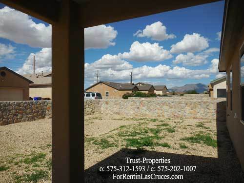 Building Photo - Great 3/2 off Sonoma Ranch / Los Colinas Area