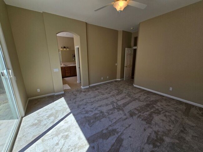 Building Photo - Spacious Modern Home in Spanish Springs