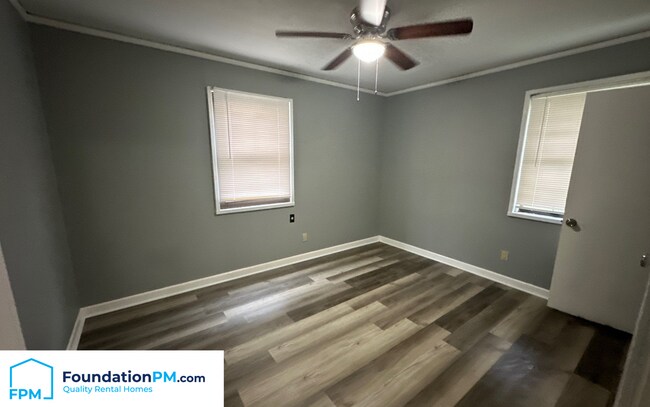 Building Photo - 3767 Philsdale Ave