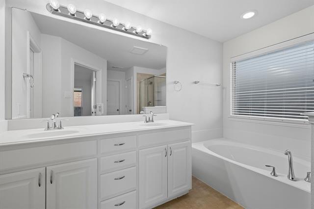 Building Photo - 8633 Running River Ln