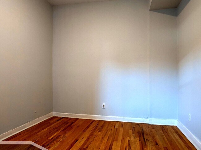 Building Photo - 3544 N Halsted St