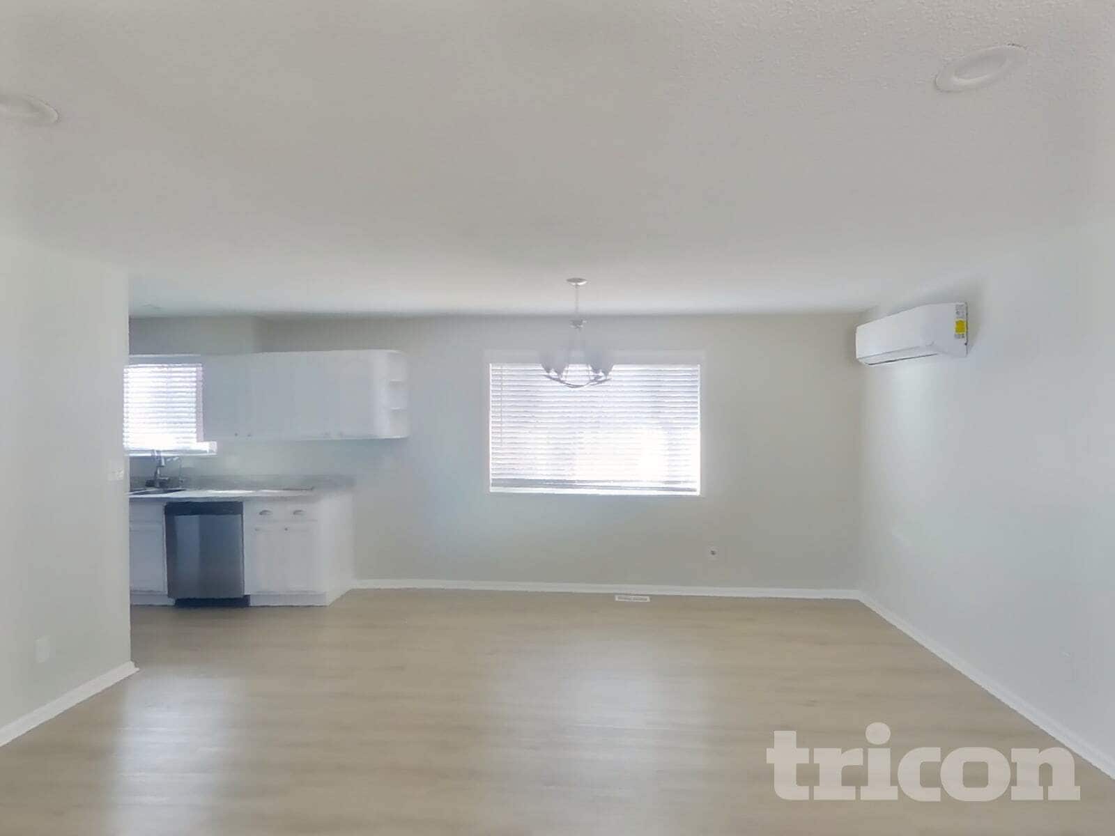 Building Photo - 6650 Brook Forest Dr