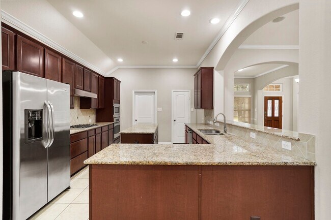 Building Photo - 314 Trillium Dr