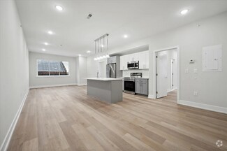 Building Photo - 701 N 40th St