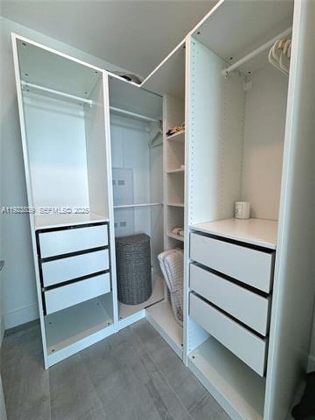 Building Photo - 17550 Collins Ave