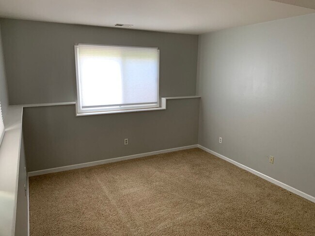 Building Photo - 4654 White Rock Cir