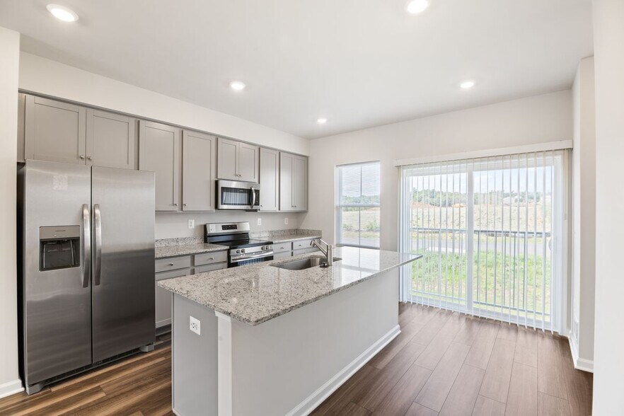 Building Photo - 105 Milburn Dr