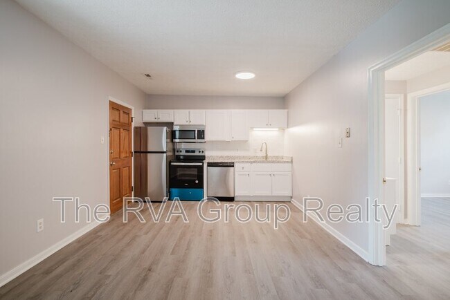 Building Photo - 3807 Woodlawn St