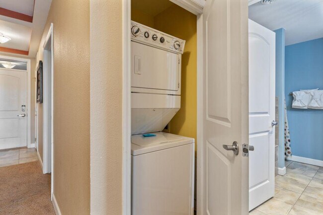 Building Photo - 1410 Hurley Dr