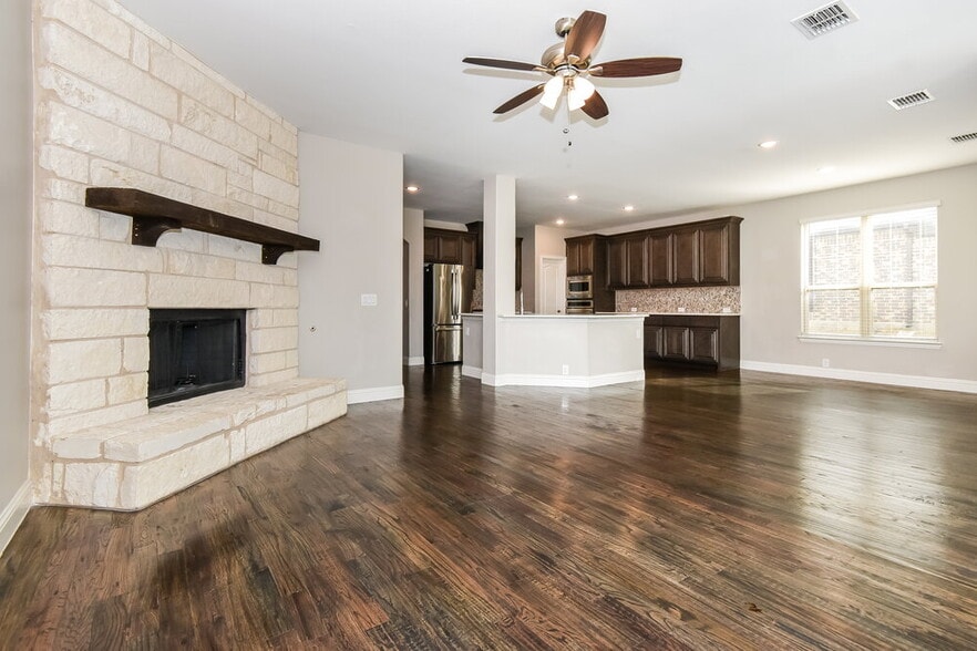 Building Photo - 1129 Quail Dove Dr