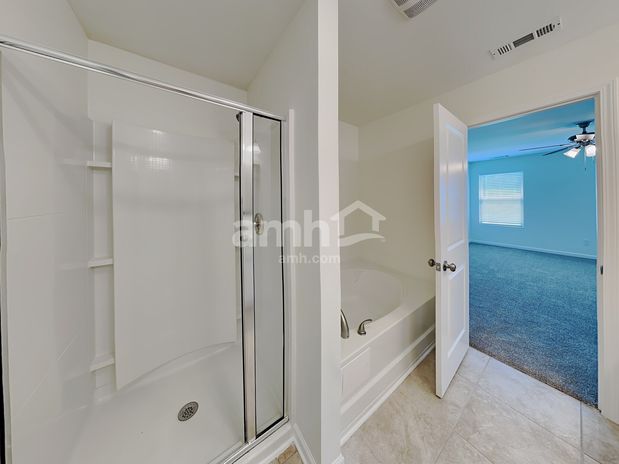 Building Photo - 290 Maxton Ave