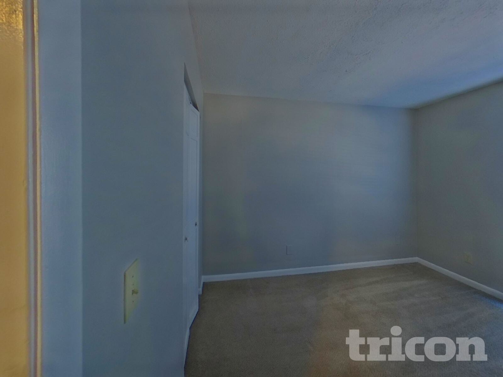 Building Photo - 1101 Seffner Valrico Rd