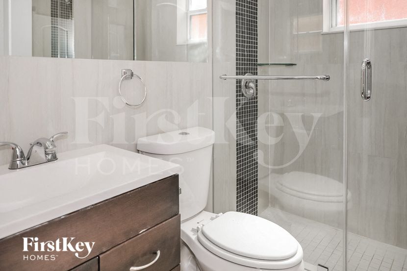 Building Photo - 8806 NW 114th Terrace