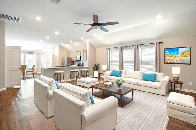 Building Photo - 30023 Vallonea Oak