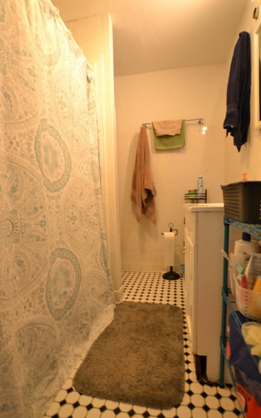 Building Photo - 316 Saint Paul St