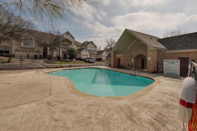 Building Photo - 12249 Abbey Glen Ln