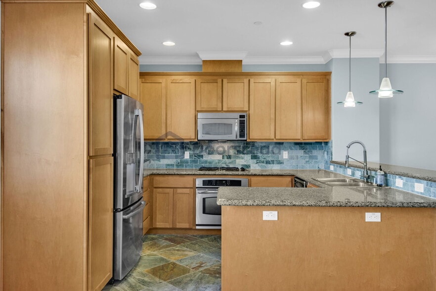 Building Photo - 508 Solomon Ter