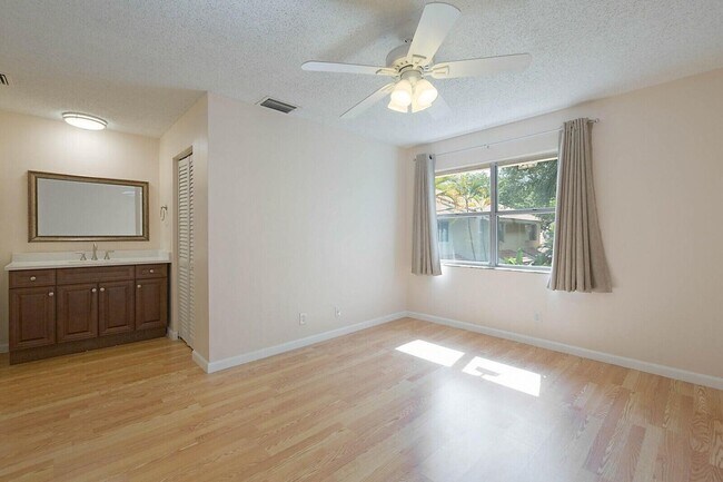 Building Photo - 6384 Boca Cir
