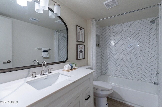 Building Photo - 4901 S Calle Los Cerros Dr