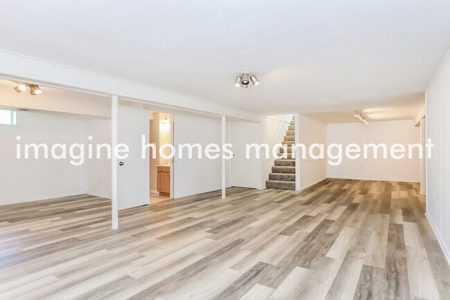 Building Photo - Pet-Friendly 3 Bedroom Home in Ballwin