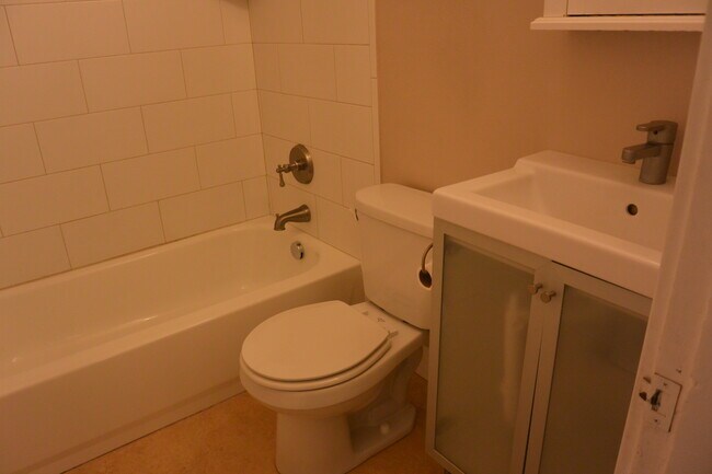 Building Photo - 3600.3602e.Evergreen