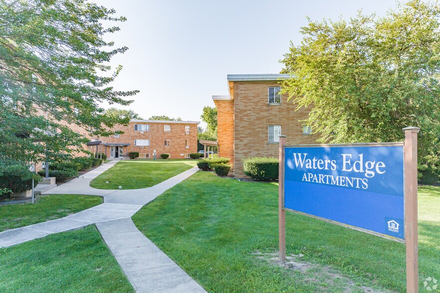 Water's Edge Apartments 2829 W Erie Ave Lorain OH 44053 Apartment