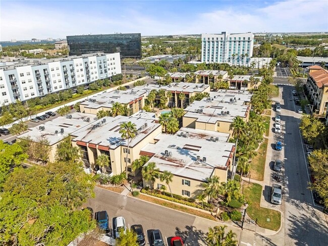 Building Photo - 5304 W Kennedy Blvd