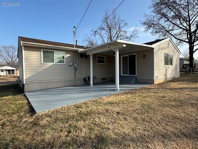 Building Photo - 3335 Ipswich Ln