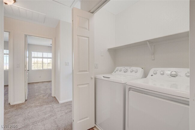 Building Photo - 11215 Dahlia Grove St