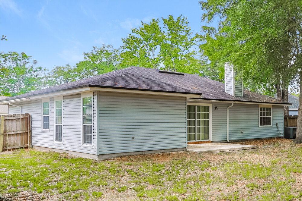 Building Photo - 8063 MacDougall Dr E