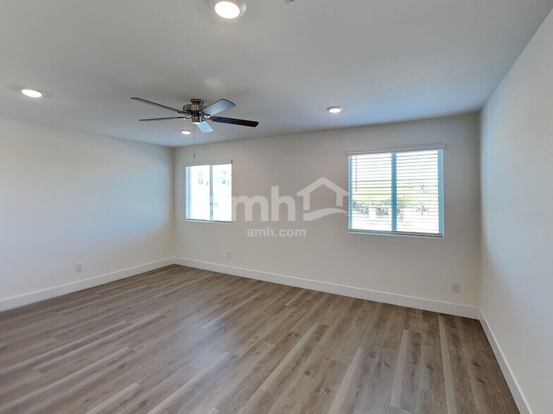 Building Photo - 7786 Hickory King Ave