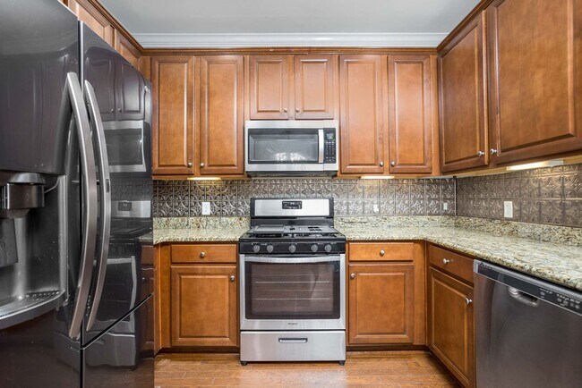 Building Photo - 1710 Restoration Ct