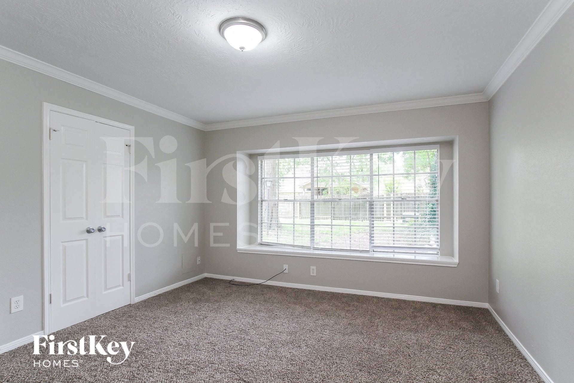 Building Photo - 5003 Maple Brook Ln